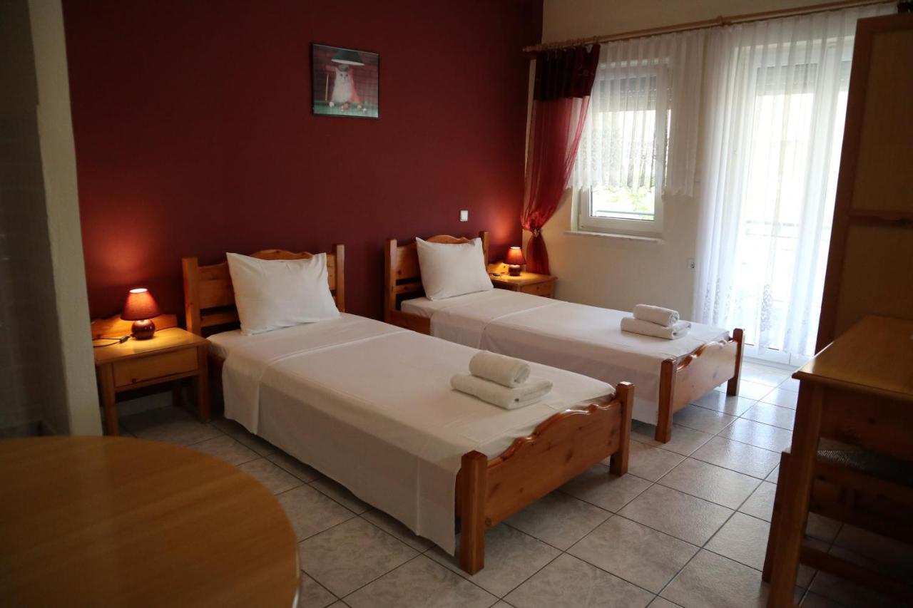 Delphin Rooms Sivota Esterno foto