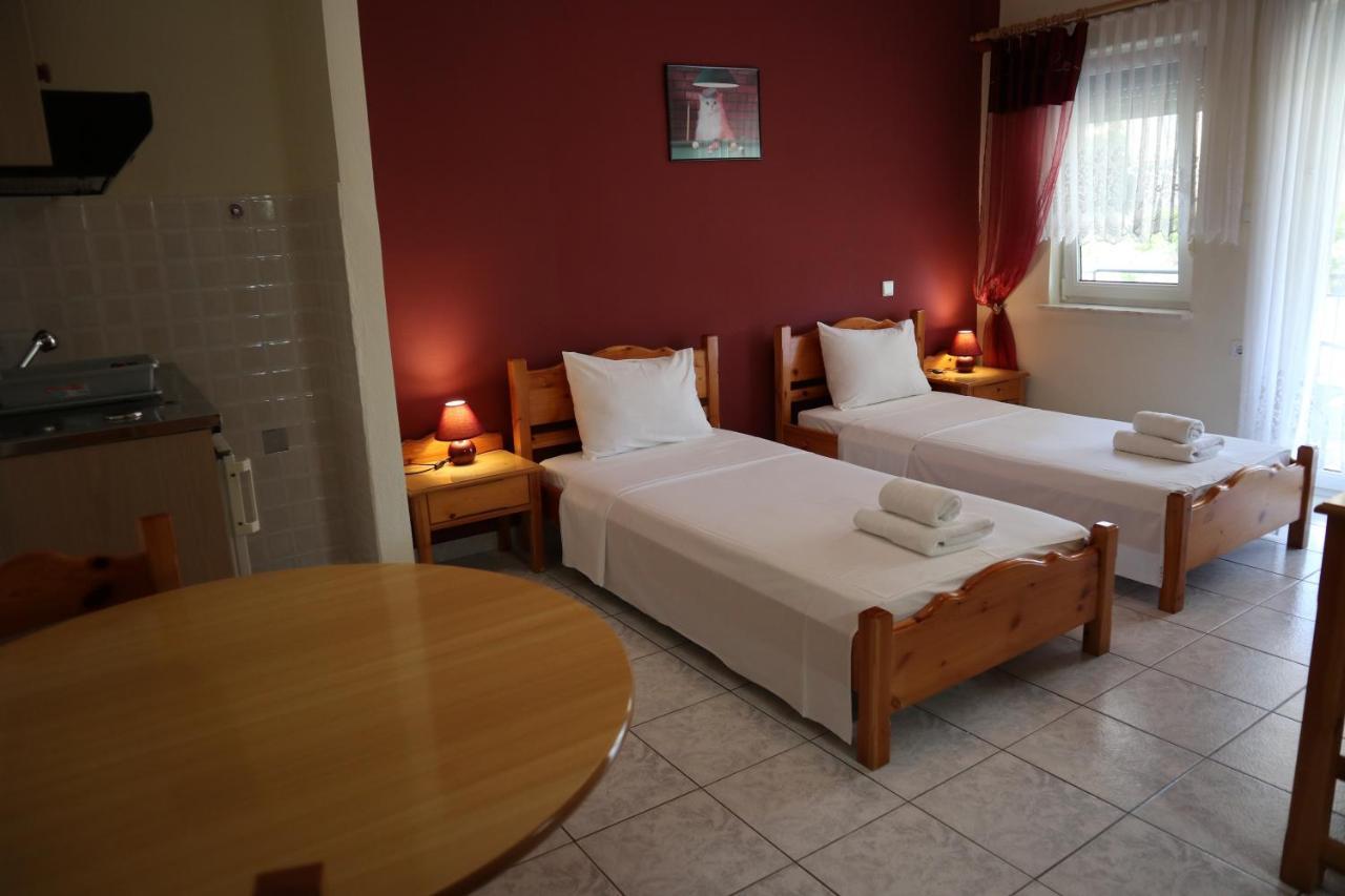 Delphin Rooms Sivota Esterno foto