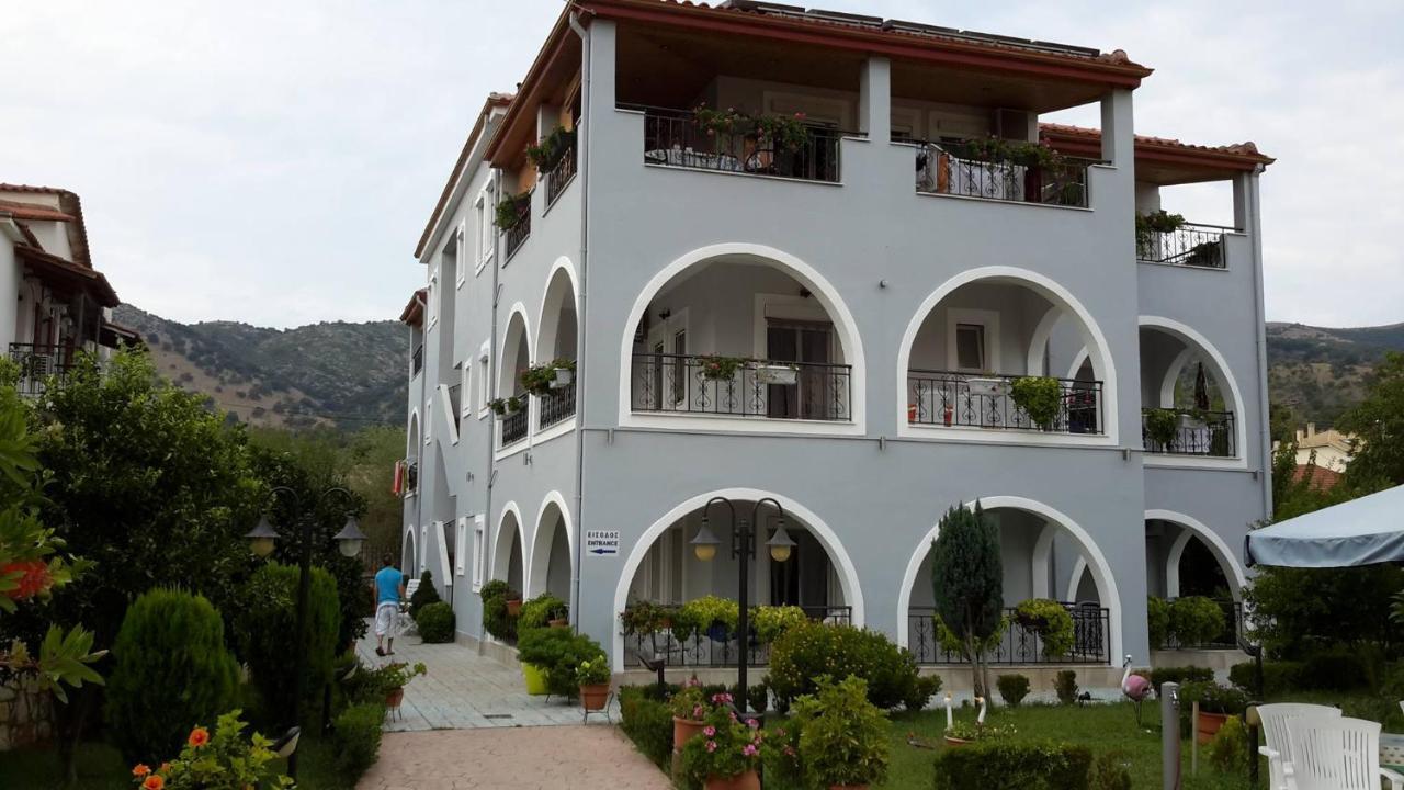 Delphin Rooms Sivota Esterno foto